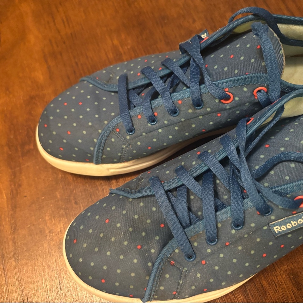 Reebok Blue Sneakers with‎ Polka Dots - Picture 5 of 5